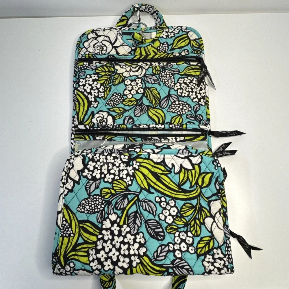 Vera Bradley Island Blooms Travel Toiletry Makeup Bag Retired Pattern